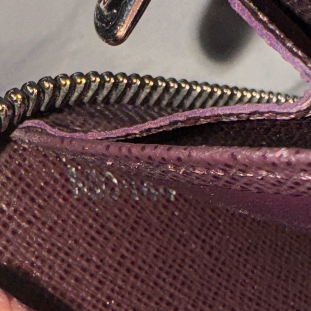🤎LOUIS VUITTON Epi Electric Zippy Wallet - Picture 9 of 13